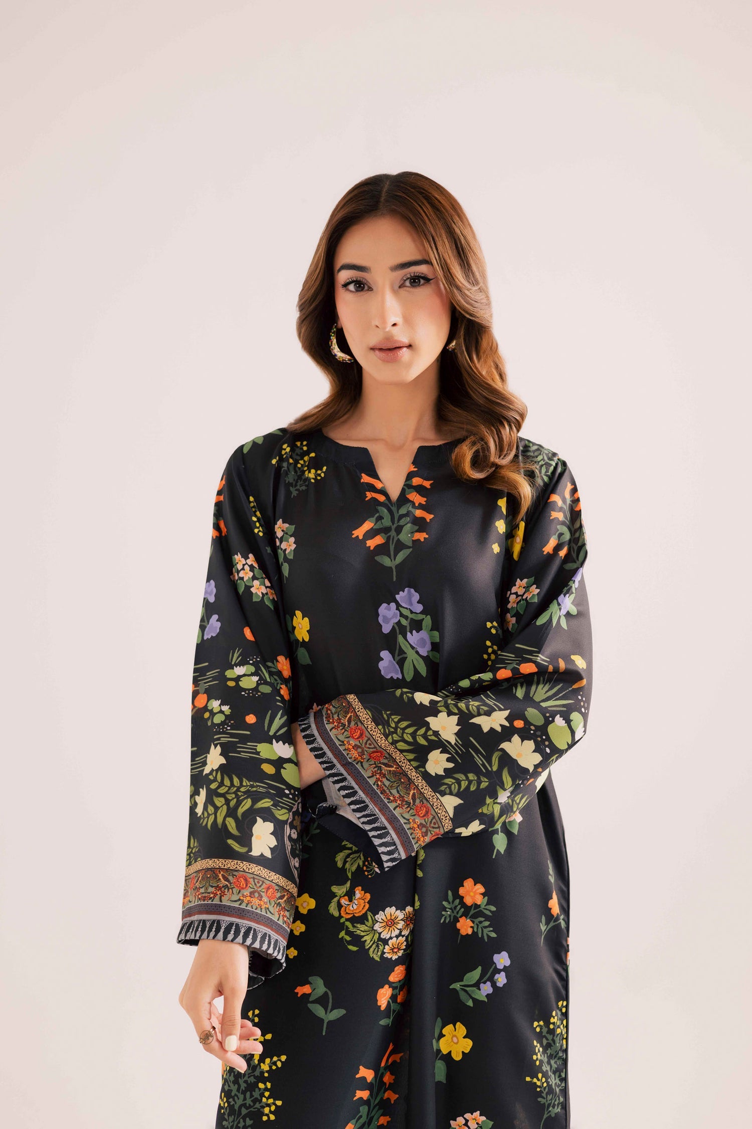 Printed kaftan stitched (black) 006B