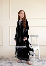 Black Ready to wear 002B