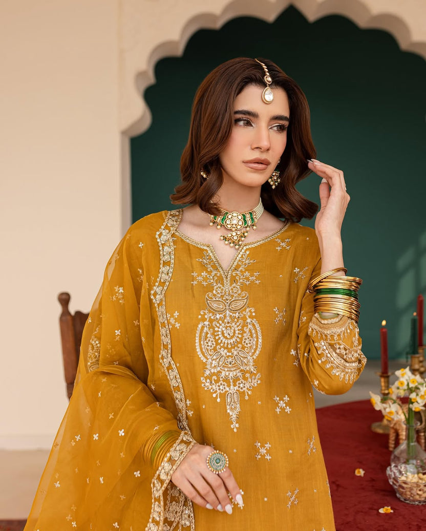 Luxury Eid  Embroidered 3-Piece Suit | summer stitched Collection