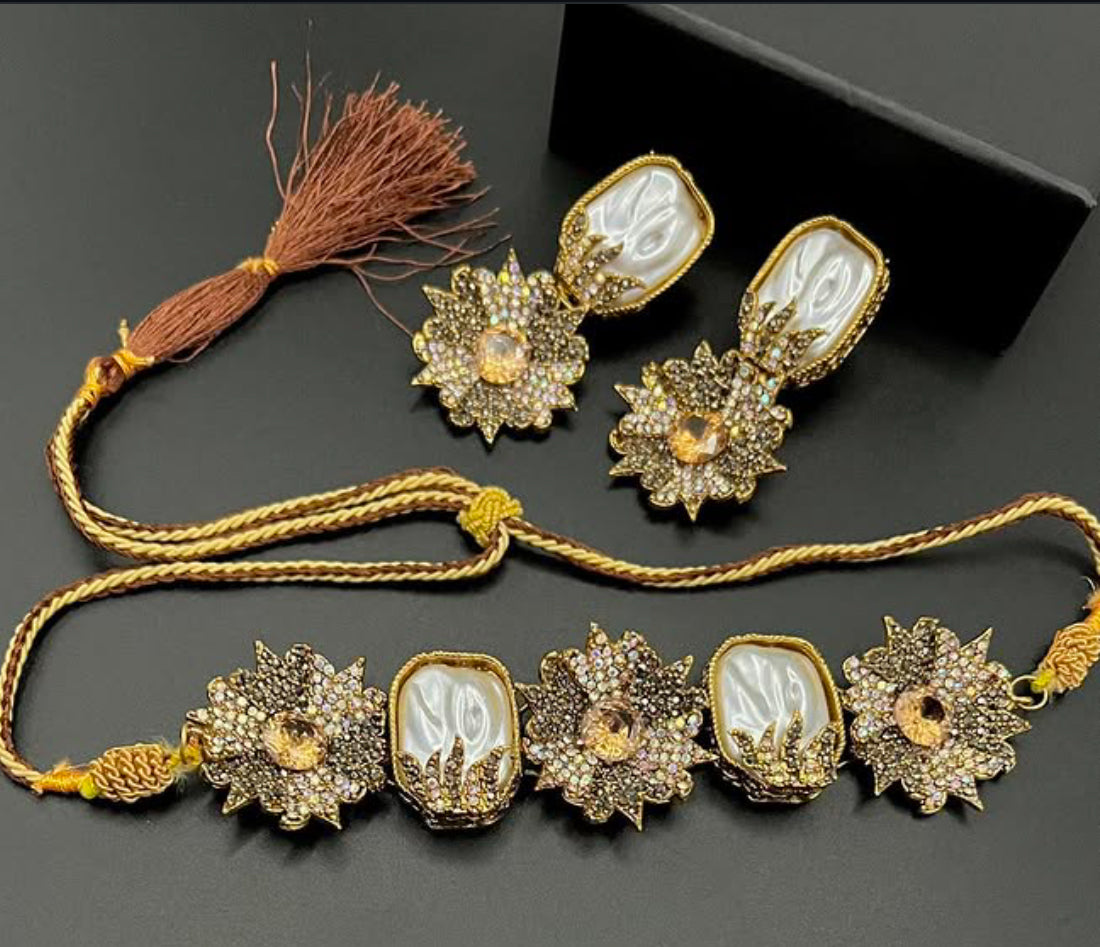 Gold plated designer choker set (MOP) - LadiesKurtasuae 