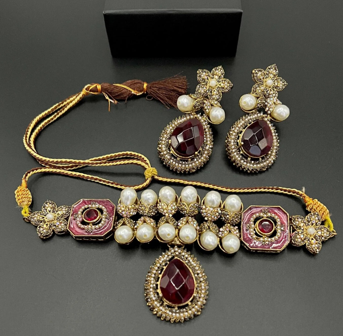 Ruby and pearl chokar set (MOP) - LadiesKurtasuae 