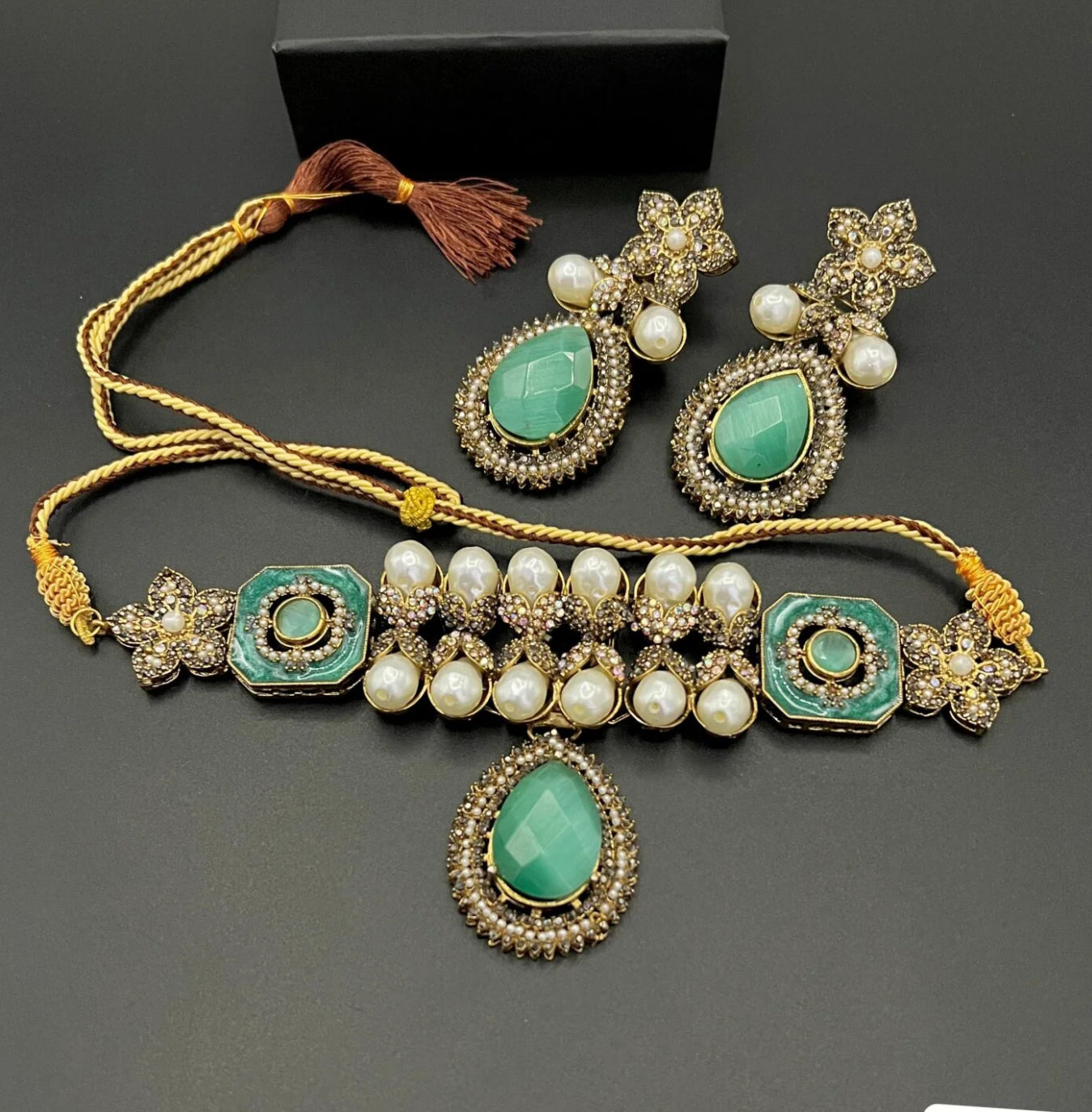 Ruby and pearl chokar set (MOP) - LadiesKurtasuae 