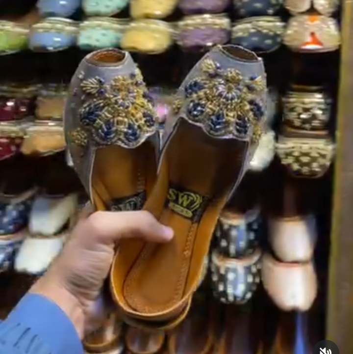 new open cut khussa - LadiesKurtasuae 