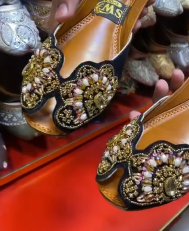 new open cut khussa - LadiesKurtasuae 