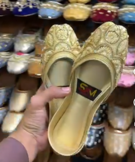 handmade khussa - LadiesKurtasuae 
