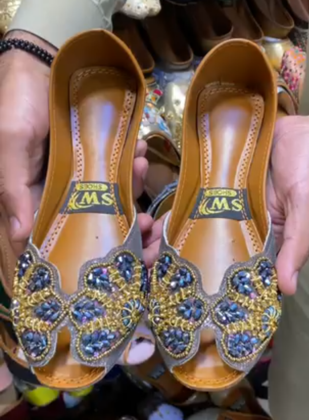 new open cut khussa - LadiesKurtasuae 