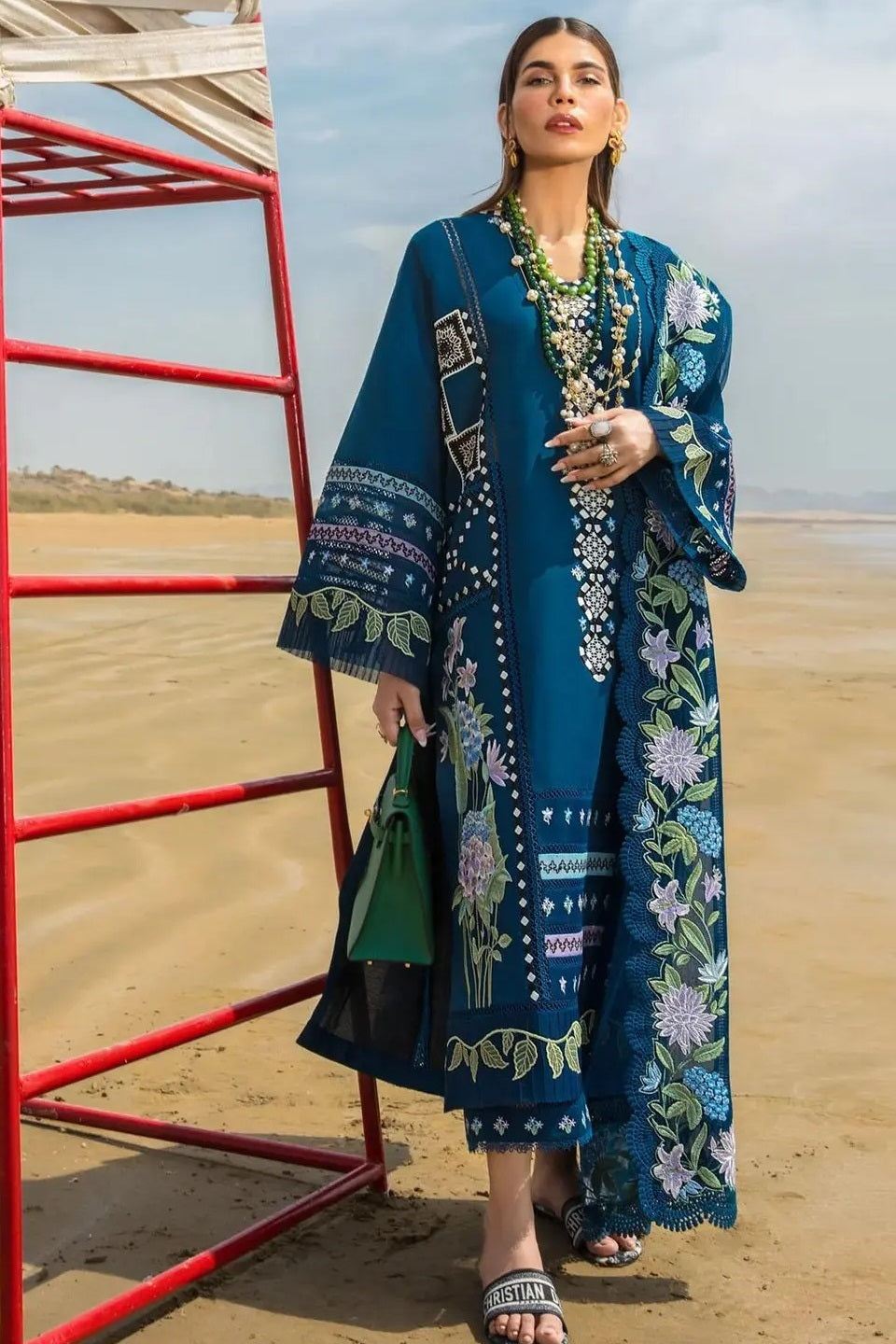 Luxury Lawn Embroidered 3 Piece Unstitched 008B