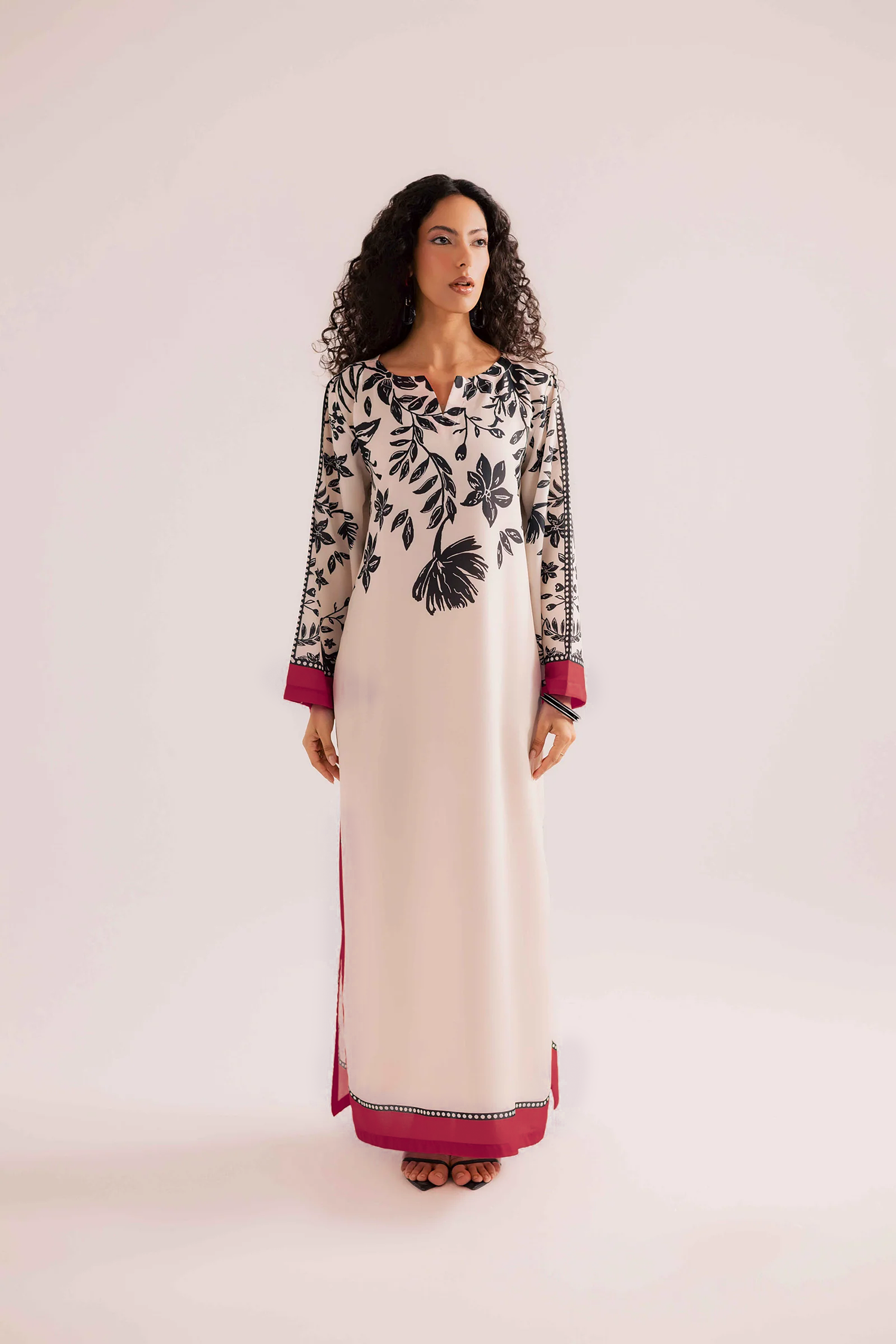 Printed kaftan stitched