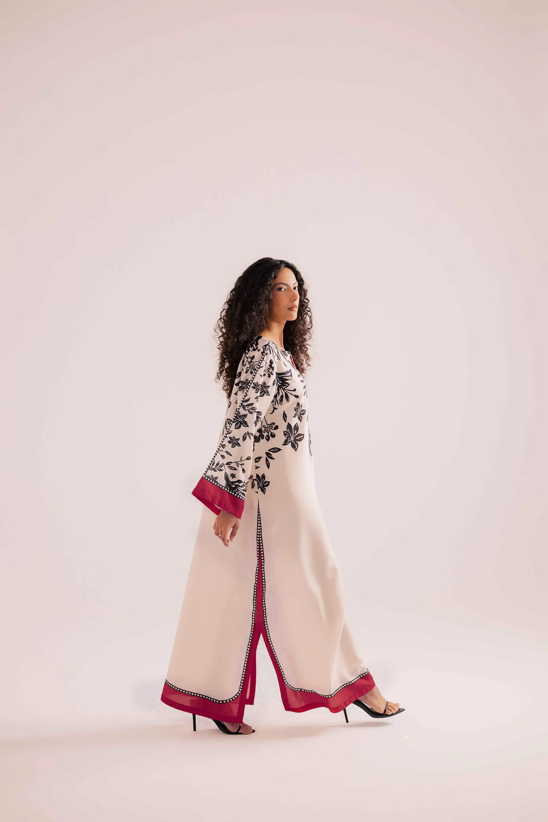 Printed kaftan stitched