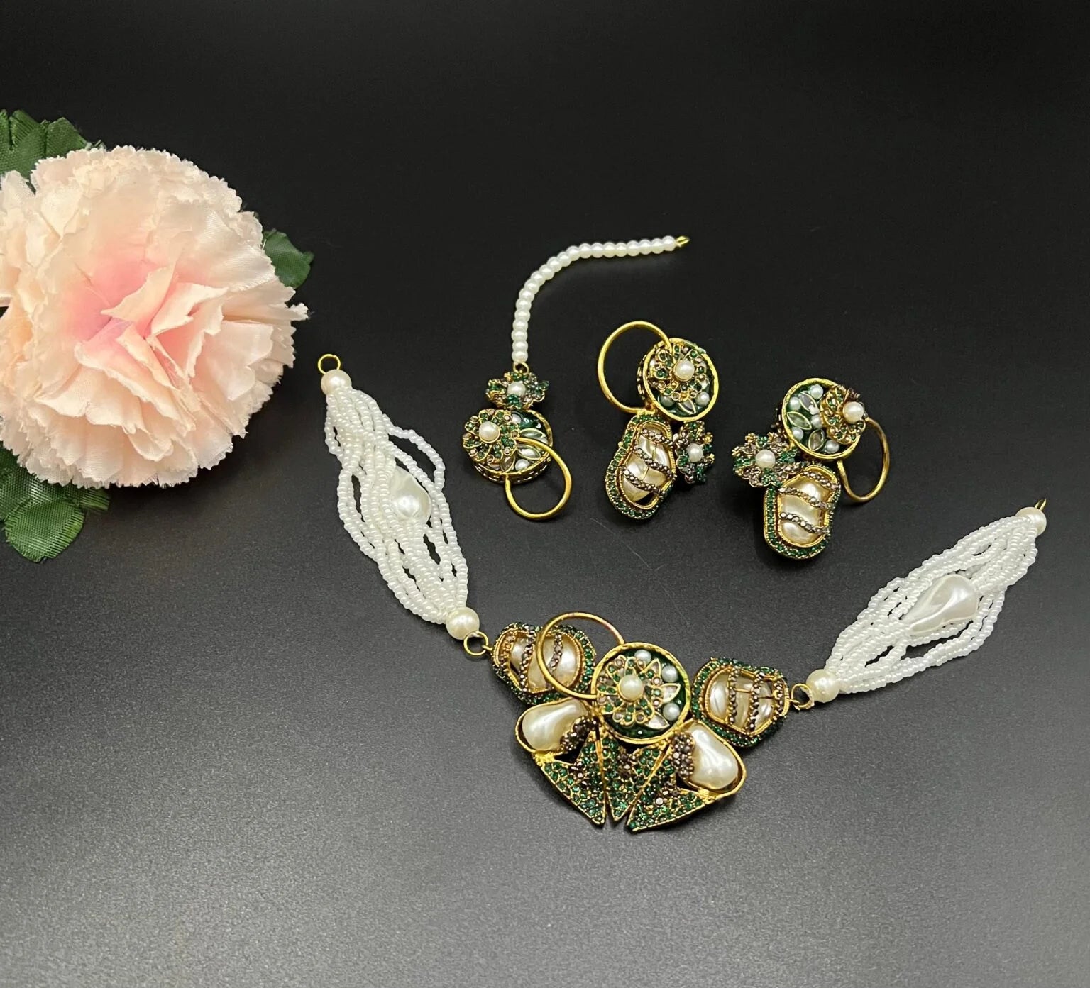 Real pearl chokar set (MOP)