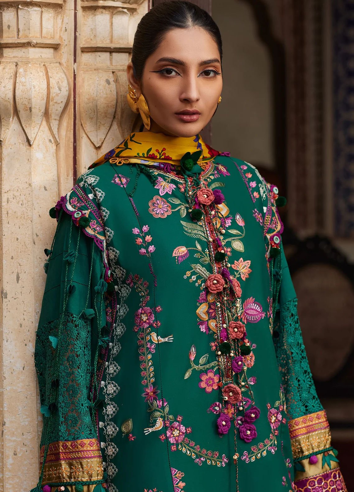 Luxury Embroidered lawn unstitched 010G
